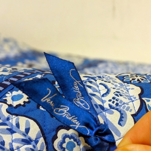 Vera Bradley Blue Lagoon Laptop Case - Picture 6 of 8